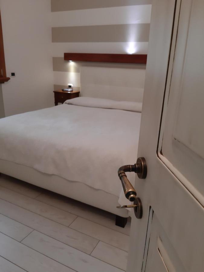 Sweet Appartment Di Guido Пескьера-дель-Гарда Экстерьер фото